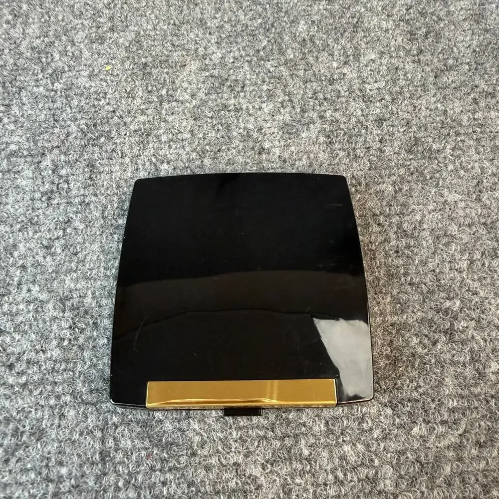 Eyeshadow cosmetic product